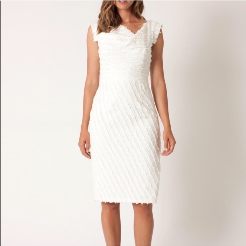 Black Halo Jackie Anniversary Textured Cocktail Dress in Infinite Bias White